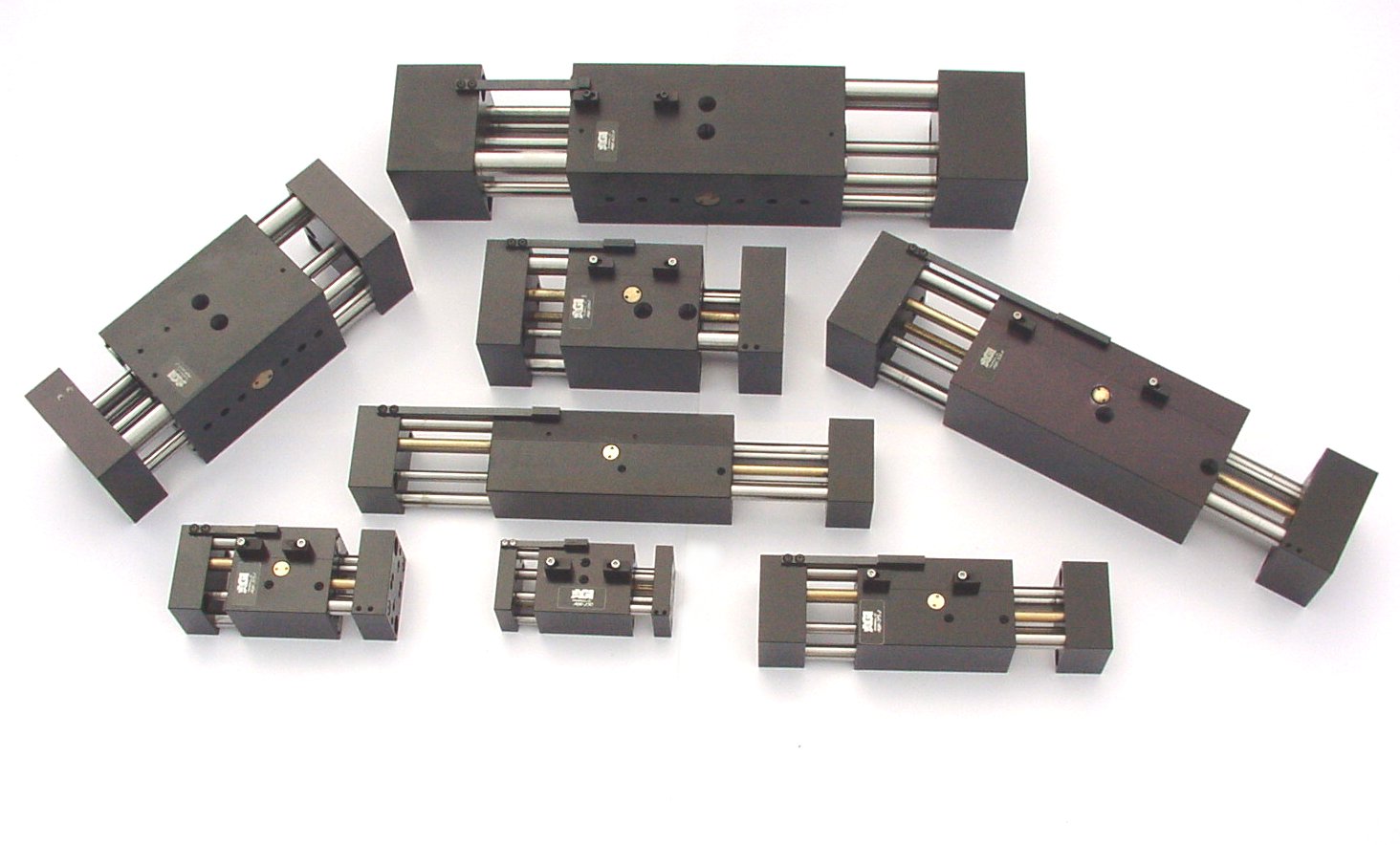 AGW Pneumatic parallel grippers with long stroke