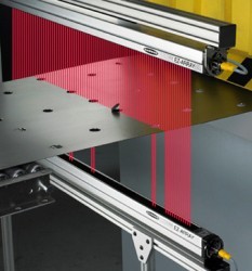 Banner introduces EZ-Array light screen
