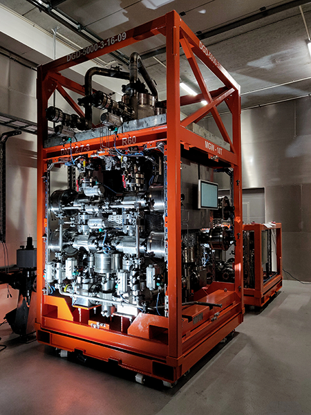 Solids can severely disrupt the production of crude oil and natural gas. Cyclonic separation reduces costs and increases availability. (© FourPhase)