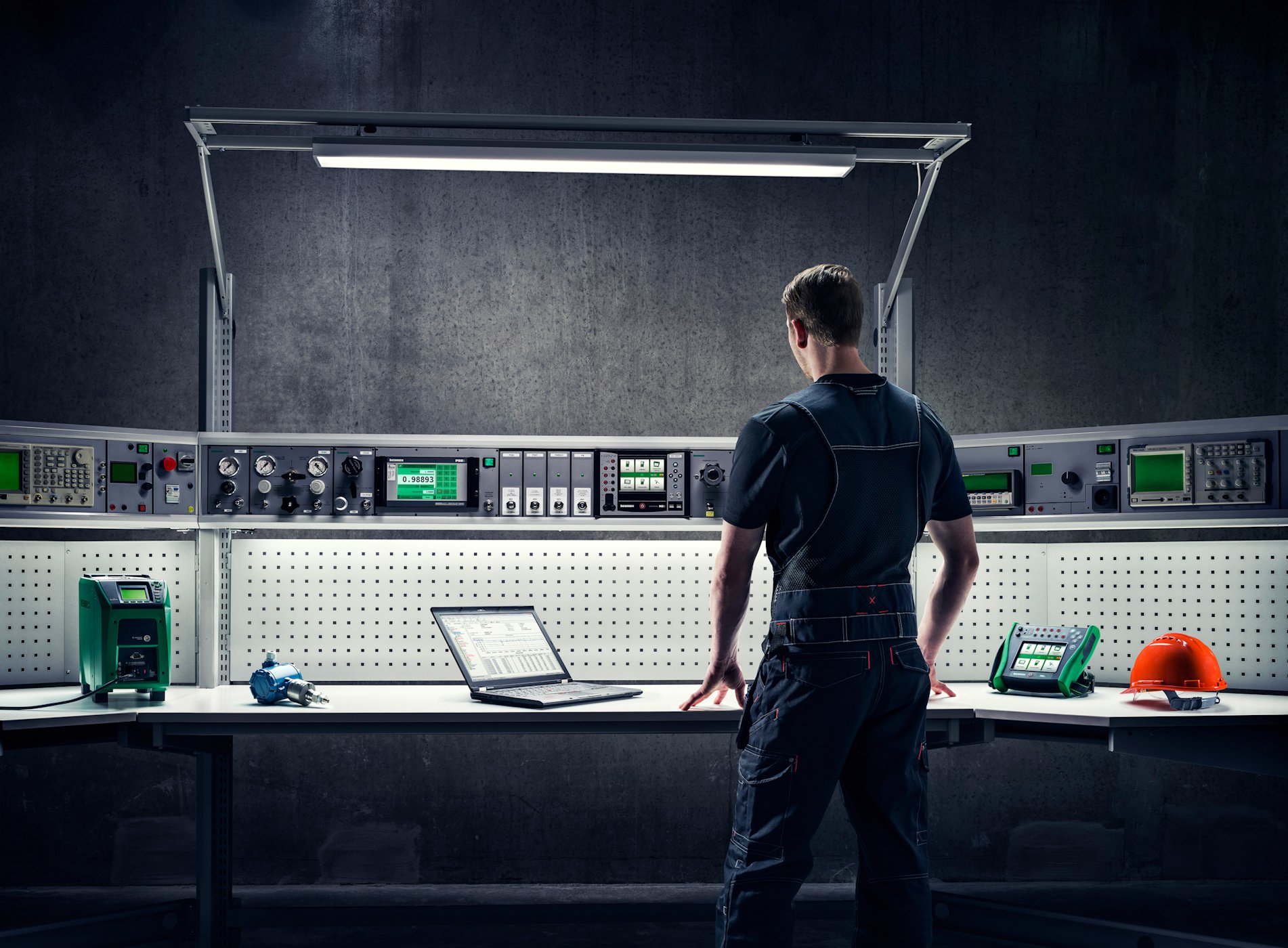 Vibration Sensor Monitoring and Calibration Protects Vital Plant Machinery