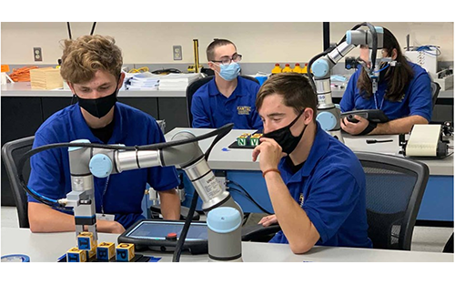 Introduction of Cobots in Classrooms Accelerates with New State and Industry Endorsements of Universal Robots