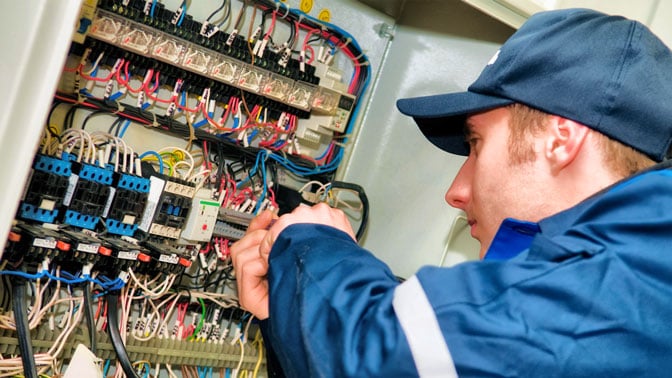 Control Panel Strategies for Reducing Complexity While Installing Adjustable Frequency Drives