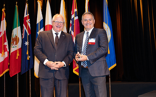 DigiKey Receives Governor’s International Trade Award