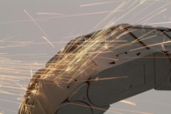 High-temperature polymer enables cable carriers from Igus to beat the heat