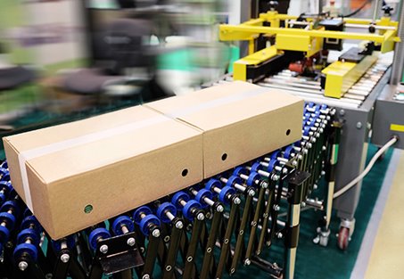 Guiding the Industry: AGVs and the Smart Factory