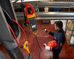 Fluke announces 370 FC Series voltage clamp meters