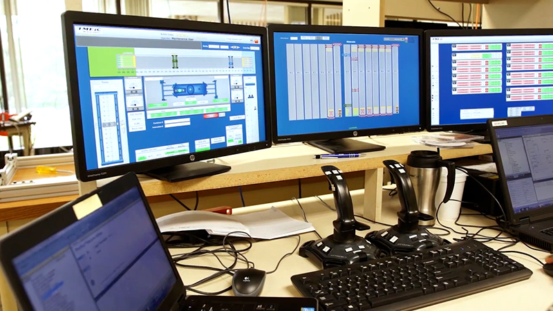 Figure 5: Modern HMIs provide crane operators with detailed feedback regarding the status of crane and cargo handling operations. Photo courtesy of TMEIC.