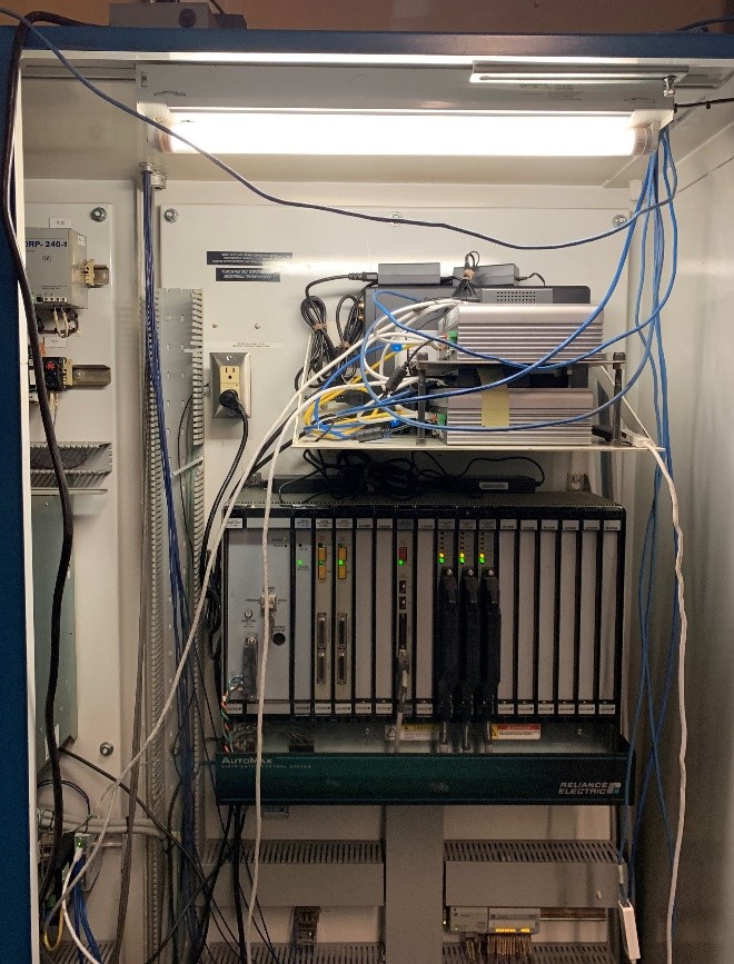 Figure 2: Stratus ztC Edge solutions excel for smaller and medium tag count projects, and their panel-mount form factor is ideal for installation in challenging field locations.