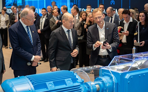 Federal Chancellor and Minister of Economics Visit Flender at Hannover Messe