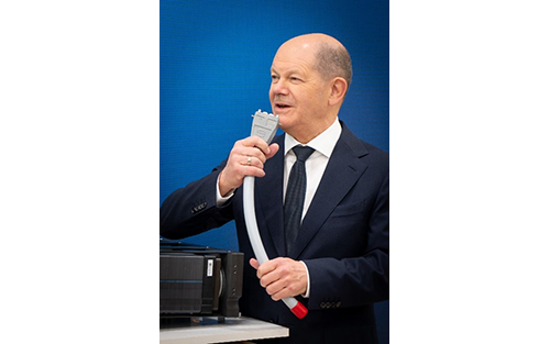 German Chancellor Visits HARTING at HANNOVER MESSE