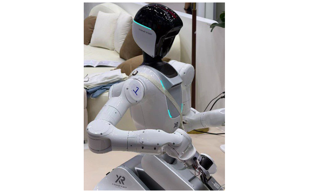 Feature Image for The Rise of Humanoid Robots Is Driving Demand Across the Cobot Supply Chain