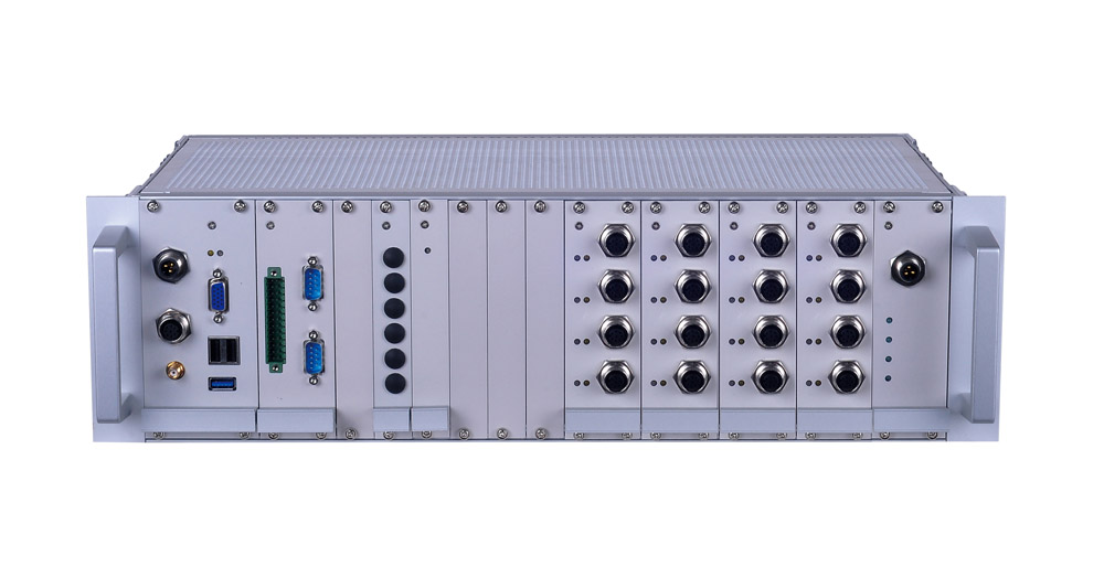 Lanner introduces LVR-8300 fanless communication system