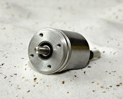 POSITAL introduces analog interface for rotary encoders