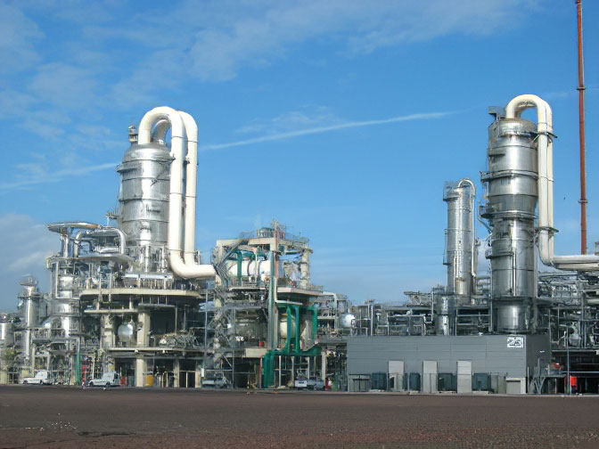 How to Choose Wired vs. Wireless for New Industrial Installations