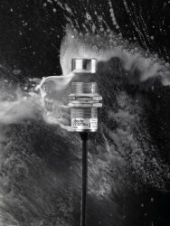 STEUTE introduces RC Si Series coded-magnet sensors