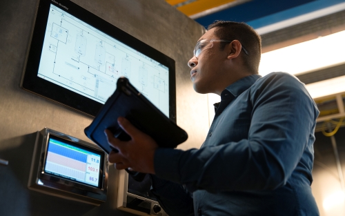 5 Steps to Develop a Successful DCS Modernization Strategy