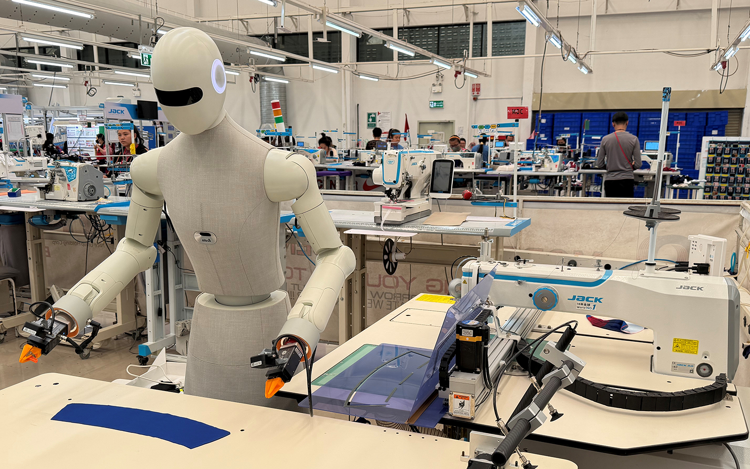 Feature Image for Jack Technology and Siemens Advance Intelligent Apparel Manufacturing with Industrial AI and Humanoid Robotics