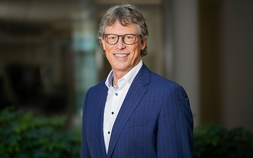 Siemens AG Supervisory Board Extends Contract of Matthias Rebellius