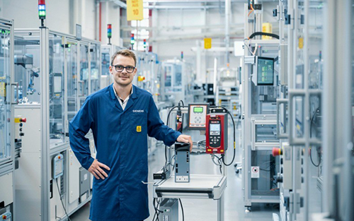 Thumbnail for Transitioning to a Circular Economy With Circular Repair Services by Siemens