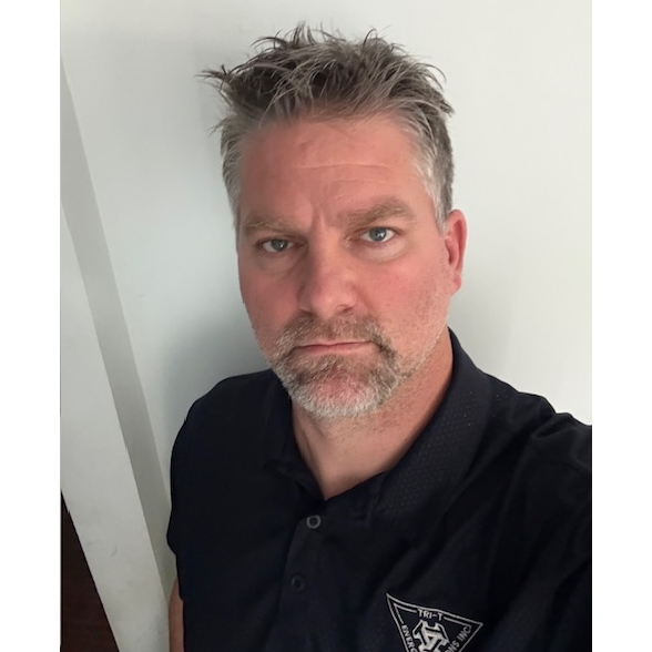 Photo of Travis Teeter