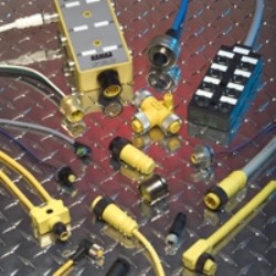 Tuff-Link&#153; Connectors & Cordsets lower costs, improve productivity and eliminate downtime