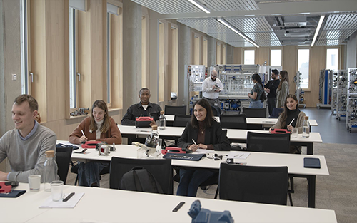 Bosch Rexroth Academy Offers Practical Training Courses to Qualify Associates for Digital Transformation