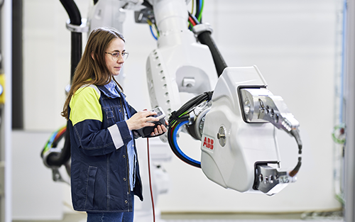 ABB Expands Large Robot Family with Four Energy Saving Models, 22 Variants