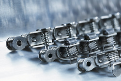 Iwis releases grip conveyor chains for gentle handling