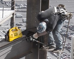 Enerpac Introduces XC-Series Cordless Hydraulic Pumps