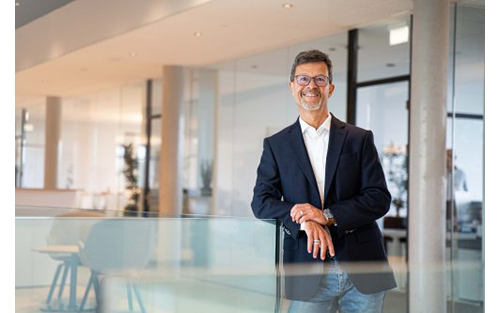 Helmut Schmid Takes Over the Helm at AGILOX
