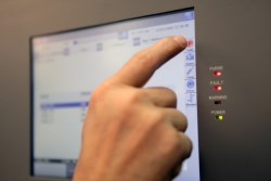 Siemens adds color touchscreen to Maxum gas chromatograph