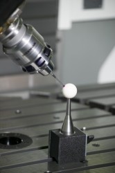 HEIDENHAIN adds KinematicsOpt software to CNC